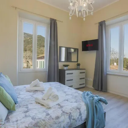 וילה *villa Giusti Liberty Home* Bbq Wifi Parking לוקה